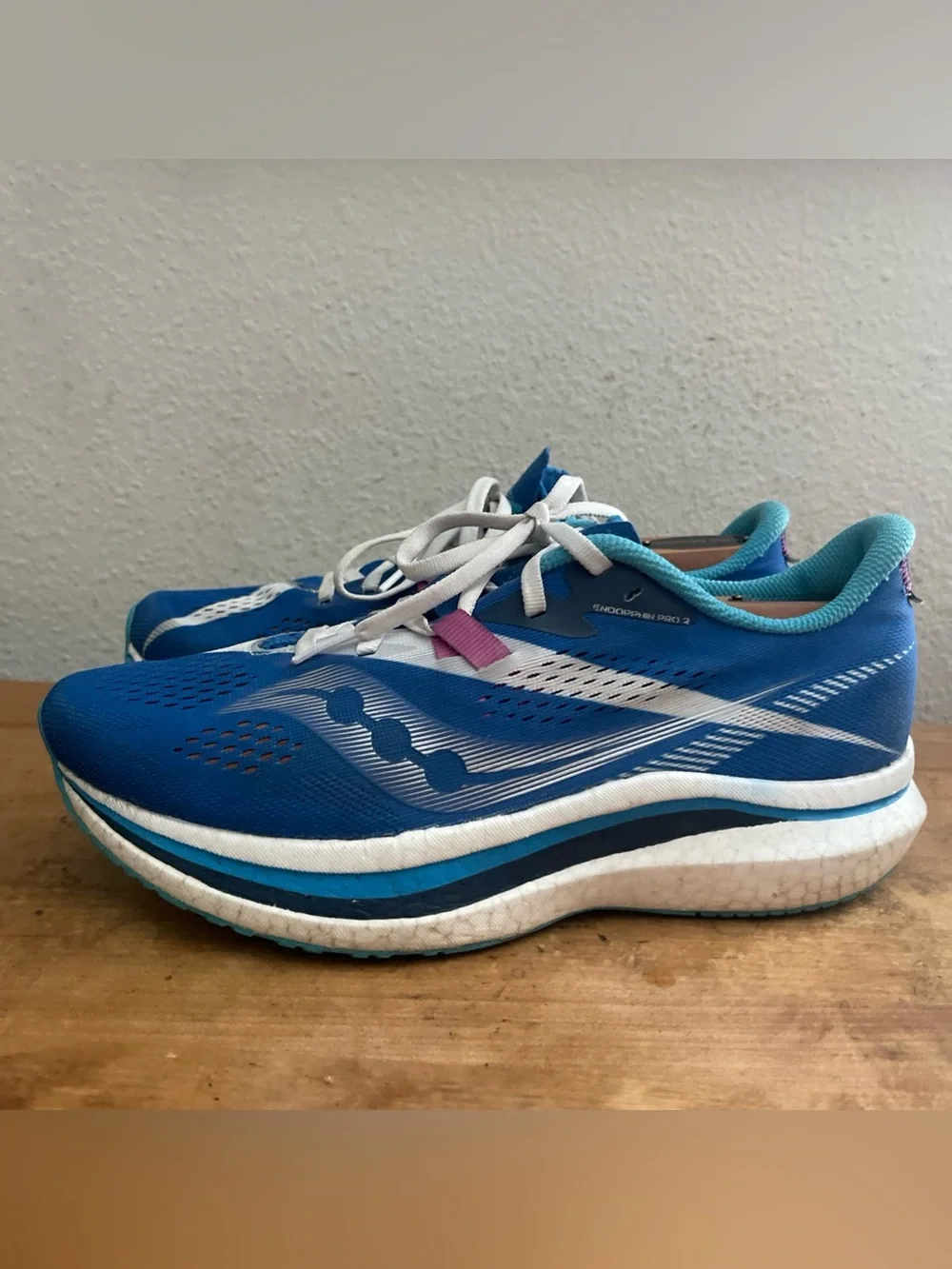 Saucony Women's S10687-30 Endorphin Pro 2 Running Sneaker Shoes Blue/White 8.5
